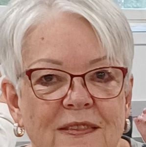 Meet your Posher, Laurel